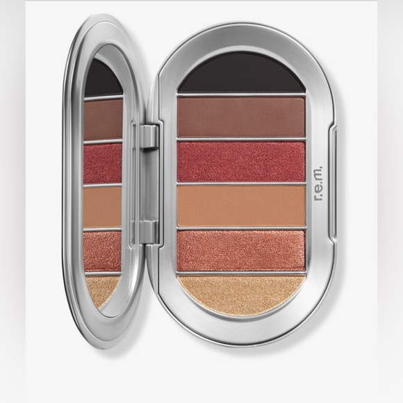 R.E.M. Beauty Midnight Shadows Eye Shadow Palette Color: principessa NWT 8g - Picture 1 of 11